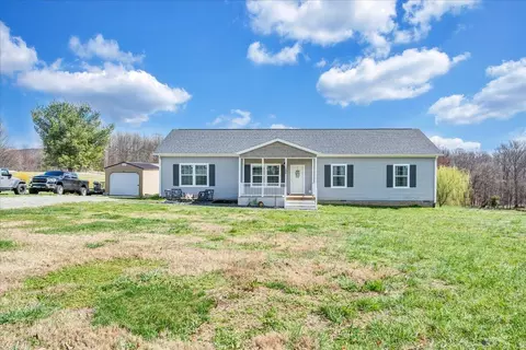 1224 Calico Rock Rd, Rocky Mount, VA 24151