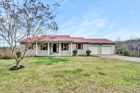 590 Mapleridge Dr, Wirtz, VA 24184