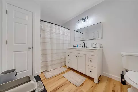 Bath - 20583 Botetourt Rd, Eagle Rock, VA 24085 photo 1 of 3