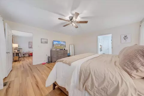 Bedroom - 20583 Botetourt Rd, Eagle Rock, VA 24085 photo 2 of 4