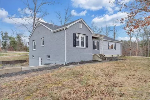 Exterior - 20583 Botetourt Rd, Eagle Rock, VA 24085 photo 6 of 9