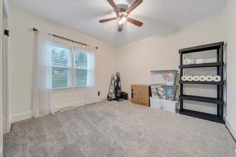 Bedroom - 20583 Botetourt Rd, Eagle Rock, VA 24085 photo 4 of 4