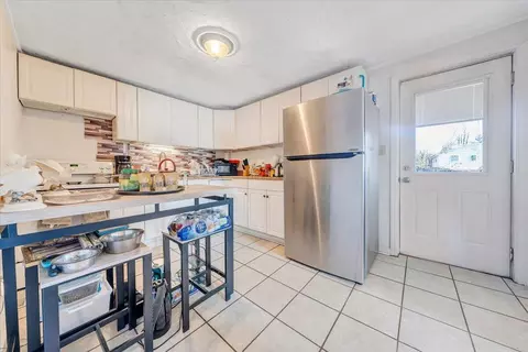Kitchen - 318 Maddock Ave NE, Roanoke, VA 24012 photo 2 of 2
