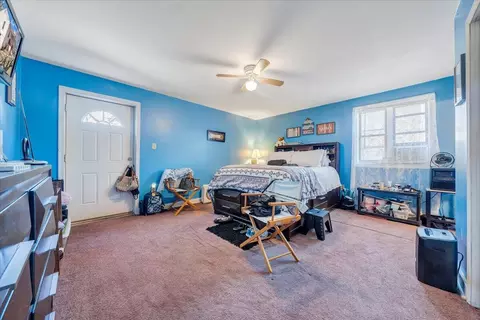 Bedroom - 318 Maddock Ave NE, Roanoke, VA 24012 photo 5 of 6