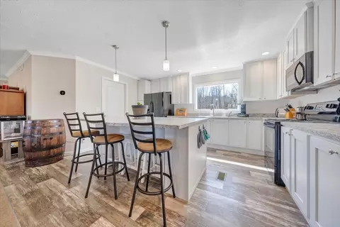 Kitchen - 4063 Saunders Rd, Vinton, VA 24179 photo 2 of 5