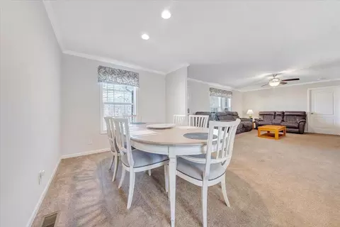 Dining - 4063 Saunders Rd, Vinton, VA 24179 photo 5 of 5