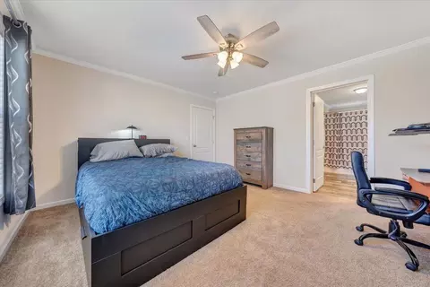 Bedroom - 4063 Saunders Rd, Vinton, VA 24179 photo 3 of 5