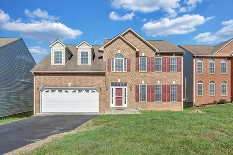 7530 New Barrens Ct, Roanoke, VA 24019