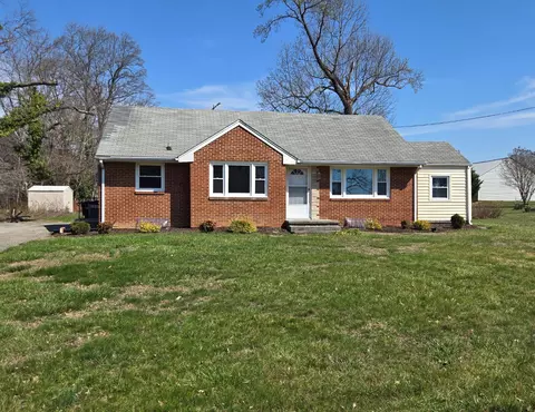 2676 Mountain View Rd, Vinton, VA 24179