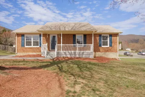 174 Ray St, Roanoke, VA 24019