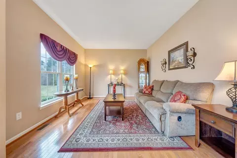2921 Windrush Ln, Roanoke, VA 24012 photo 4