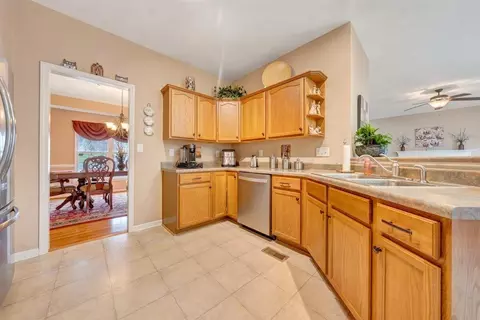 2921 Windrush Ln, Roanoke, VA 24012 photo 17