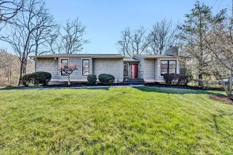 7331 Carriage Hills Dr, Roanoke, VA 24018
