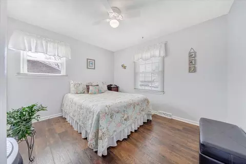 4755 Golfview Dr NE, Roanoke, VA 24019