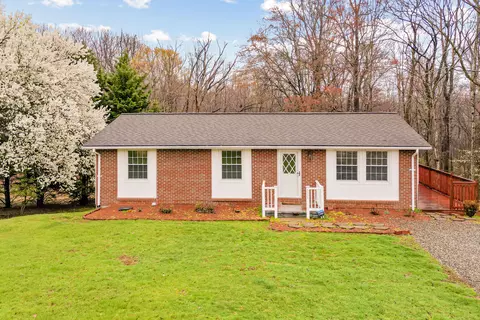 201 Woodlin Ln, Stuart, VA 24171 photo 5