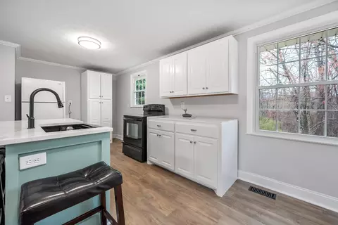 201 Woodlin Ln, Stuart, VA 24171 photo 9
