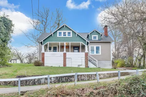 1732 Springfield Ave, Salem, VA 24153