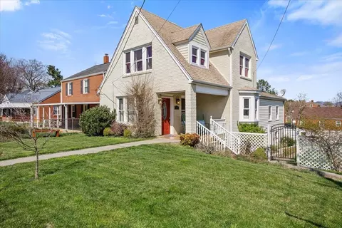 3903 Richland Ave NW, Roanoke, VA 24012