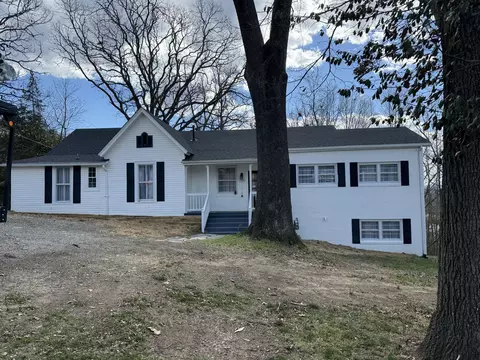 2334 Cedar Ave, Buena Vista, VA 24416