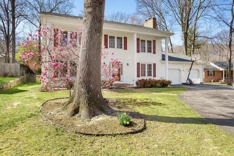 5318 Canoe Cir, Salem, VA 24153