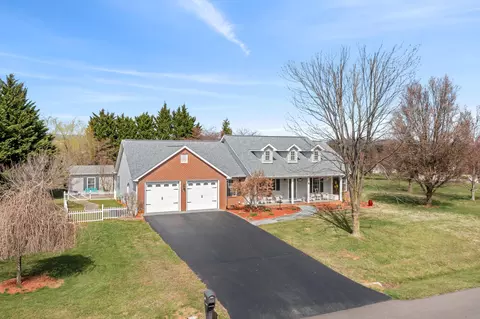 85 Tims Orchard Rd, Troutville, VA 24175