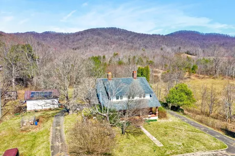 401 Green Hill Ln, Stuart, VA 24171 photo 6
