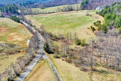 401 Green Hill Ln, Stuart, VA 24171 photo 39