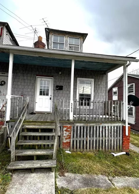 345 E Prospect St, Covington, VA 24426