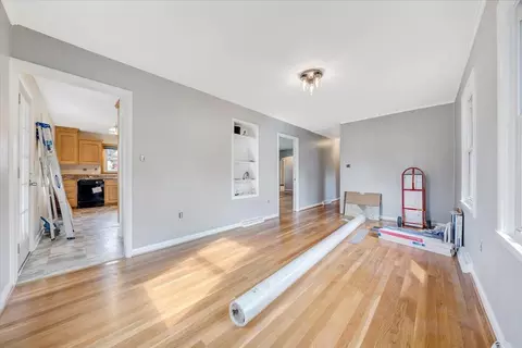 429 E Madison St, Covington, VA 24426 photo 13