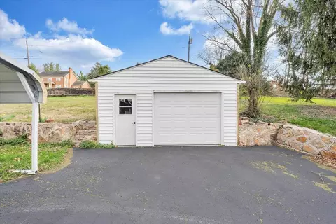429 E Madison St, Covington, VA 24426 photo 36