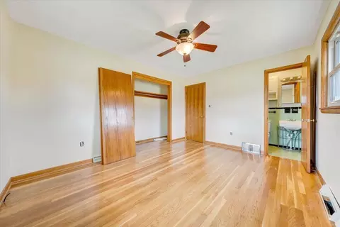 429 E Madison St, Covington, VA 24426 photo 6