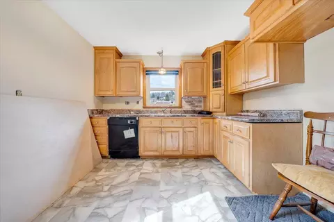 429 E Madison St, Covington, VA 24426 photo 15