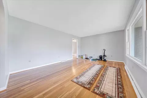 429 E Madison St, Covington, VA 24426 photo 2