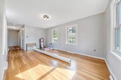 429 E Madison St, Covington, VA 24426 photo 12