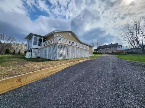 Exterior - 308 E Michigan St, Covington, VA 24426 photo 3 of 7