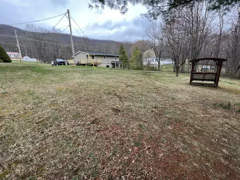 5304 Keffer Rd, Catawba, VA 24070 photo 3