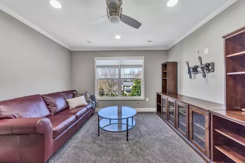 Living - 2483 Wolf Run, Vinton, VA 24179 photo 10 of 10