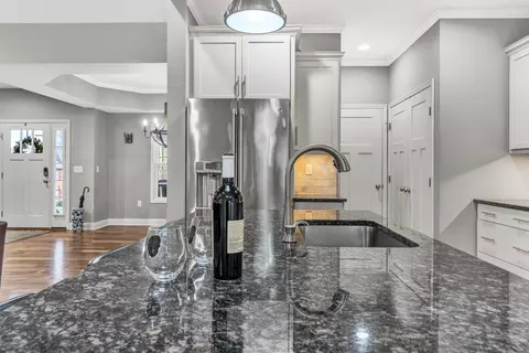 Kitchen - 2483 Wolf Run, Vinton, VA 24179 photo 5 of 12