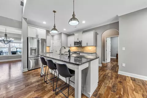 Kitchen - 2483 Wolf Run, Vinton, VA 24179 photo 3 of 12