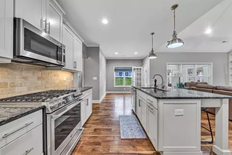 Kitchen - 2483 Wolf Run, Vinton, VA 24179 photo 7 of 12