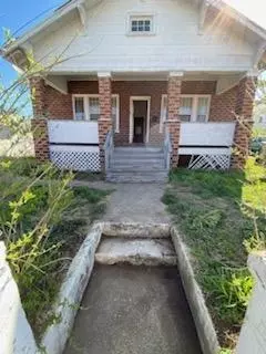 110 N Pollard St, Vinton, VA 24179