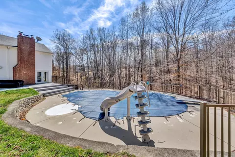 View/Area - 210 Brookledge Dr, Vinton, VA 24179 photo 2 of 3