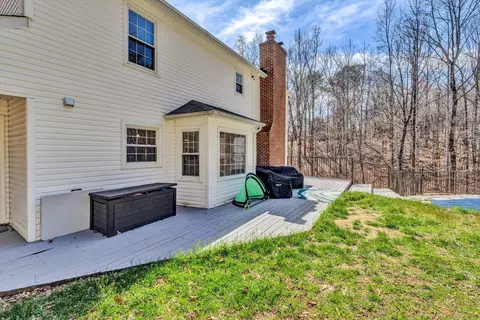 Exterior - 210 Brookledge Dr, Vinton, VA 24179 photo 8 of 15