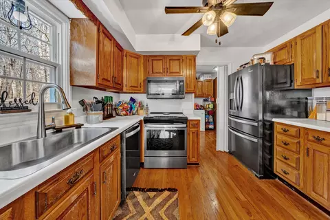Kitchen - 210 Brookledge Dr, Vinton, VA 24179 photo 1 of 2