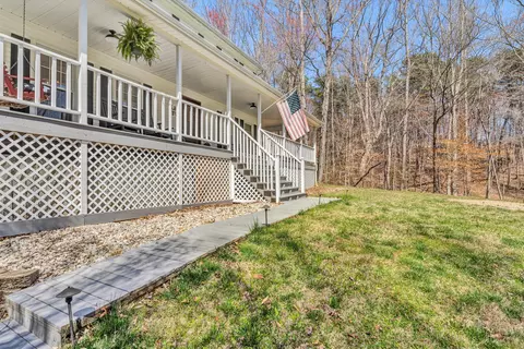 Exterior - 210 Brookledge Dr, Vinton, VA 24179 photo 3 of 15