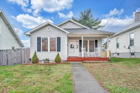 705 Florida St, Salem, VA 24153