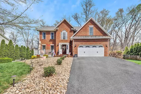 7926 Sequoia Dr, Roanoke, VA 24019