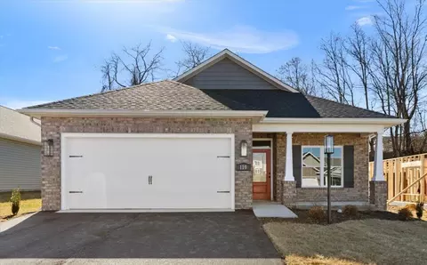 110 Vinnie Ave NW, Christiansburg, VA 24073