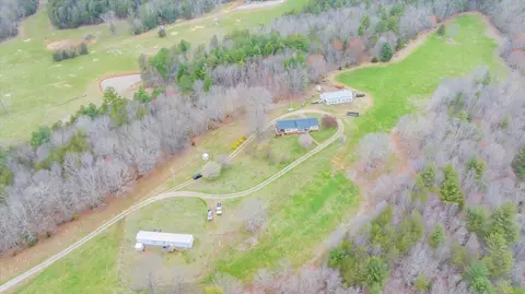 370 Leland Ln, Rocky Mount, VA 24151