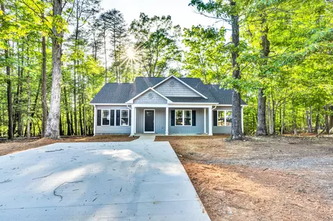 132 Pine Ridge Dr, Hardy, VA 24101